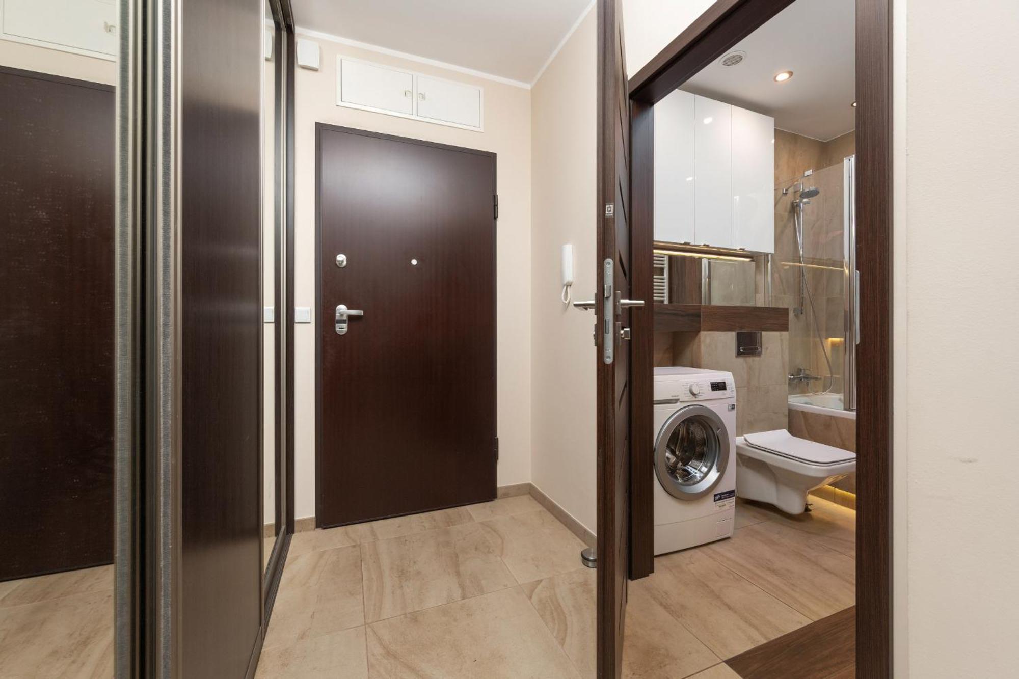 Comfortable Apartment Krakowska Wroclaw With Free Parking By Noclegi Renters Buitenkant foto
