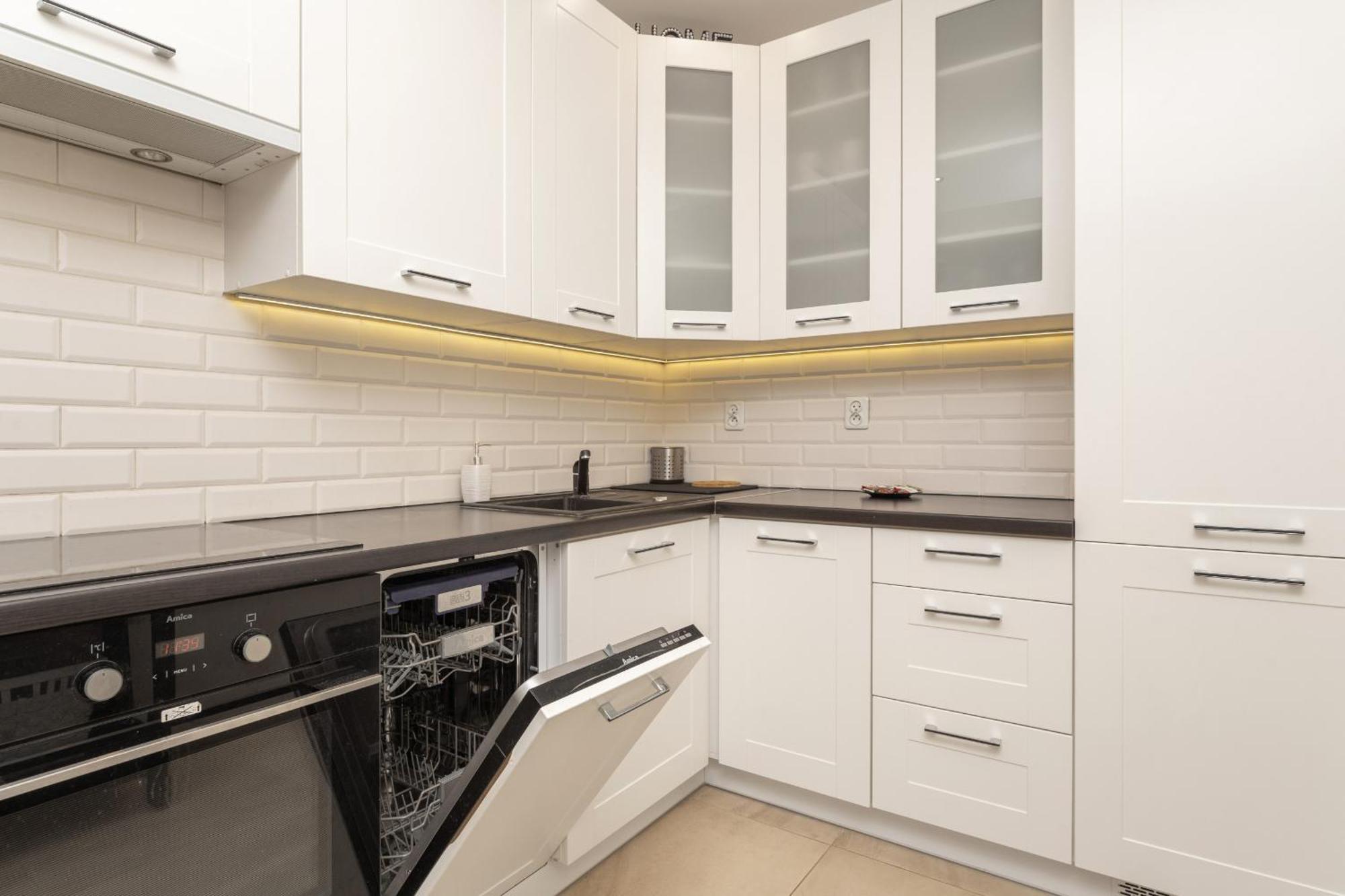 Comfortable Apartment Krakowska Wroclaw With Free Parking By Noclegi Renters Buitenkant foto