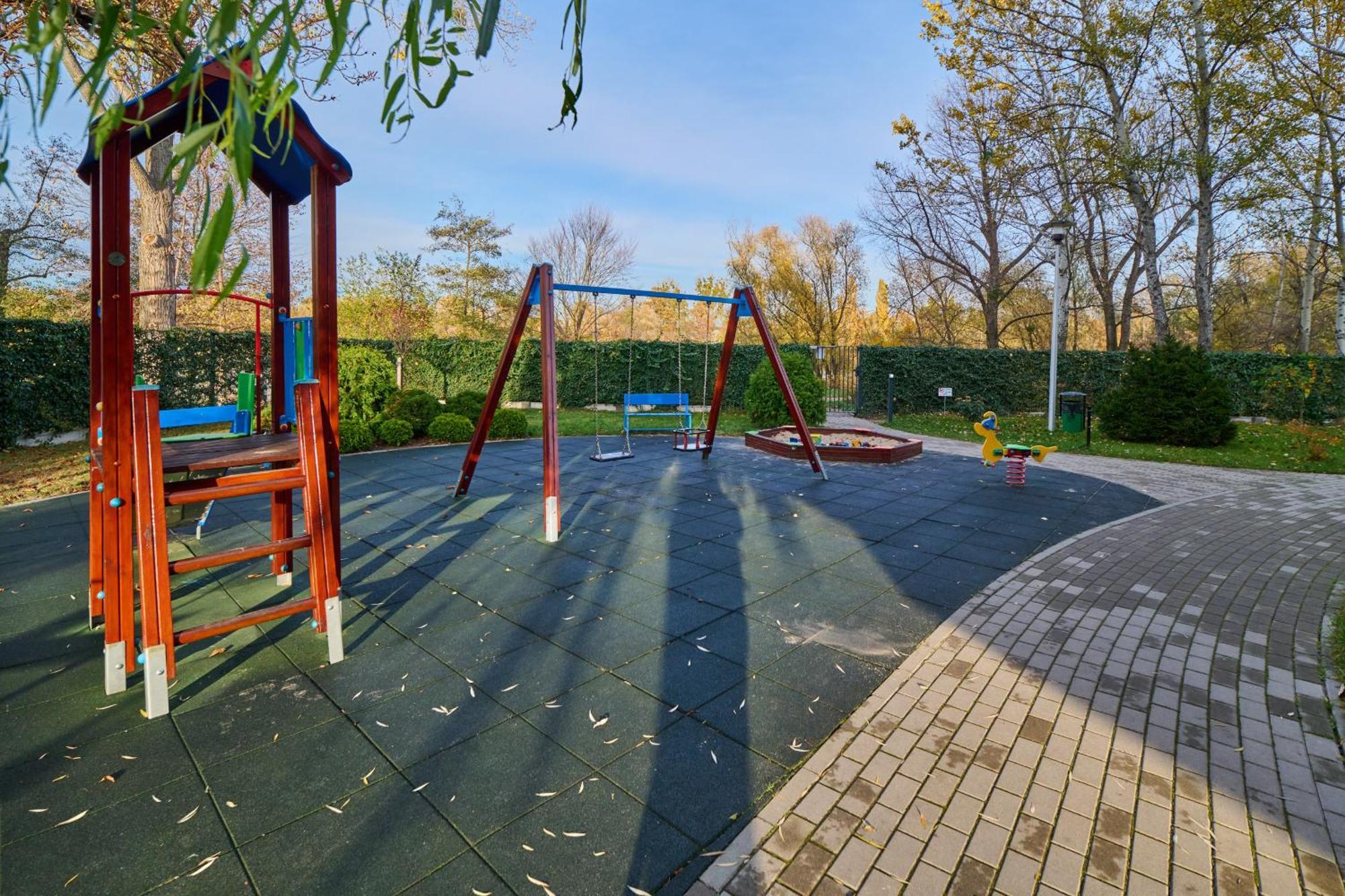 Comfortable Apartment Krakowska Wroclaw With Free Parking By Noclegi Renters Buitenkant foto
